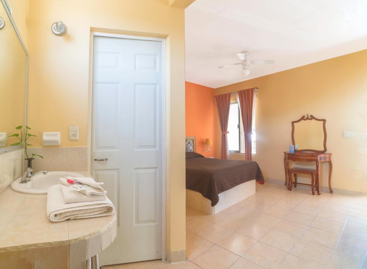 אוריסבה Hotel Del Rio מראה חיצוני תמונה